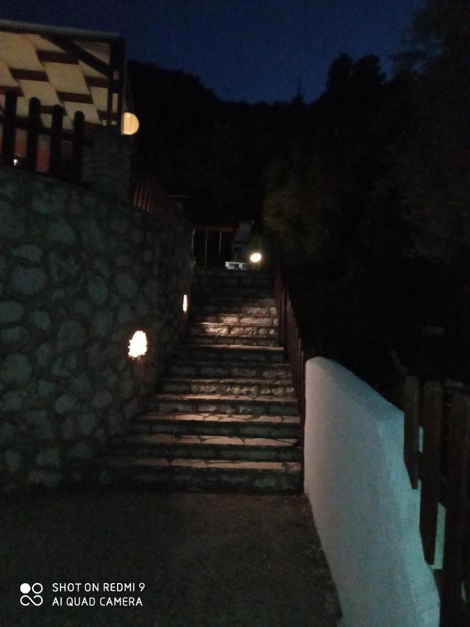 Ithaki Holidays Frínion Buitenkant foto