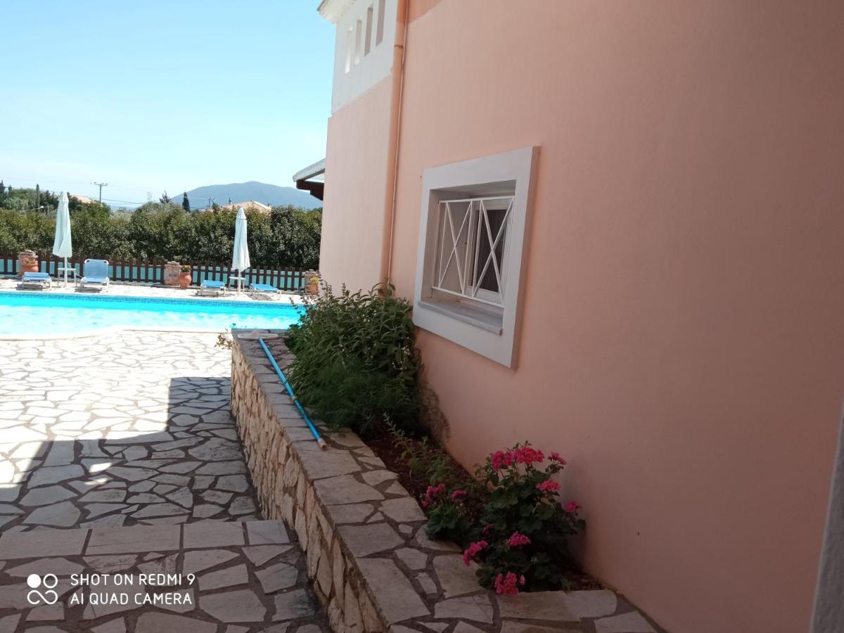 Ithaki Holidays Frínion Buitenkant foto