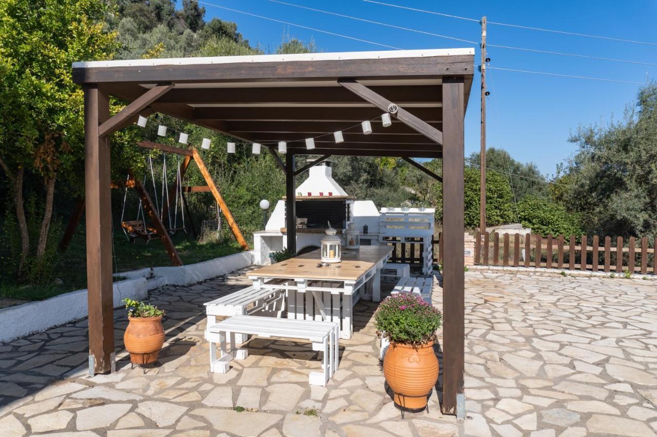 Ithaki Holidays Frínion Buitenkant foto